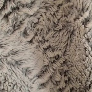 Meet your Posher, Leslie